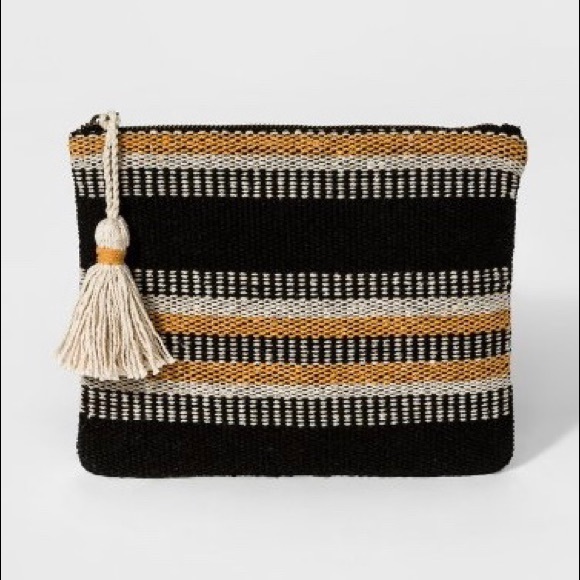 Sephora Other - ๐ | แด ษชษดแดแดษขแด Inspired | Woven Makeup Bag w/ tassel Sephora Other - ๐ | แด ษชษดแดแดษขแด Inspired | Woven Makeup Bag w/ tassel